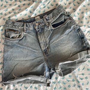 Vintage ✨ Custom cutoff high waisted shorts light wash
